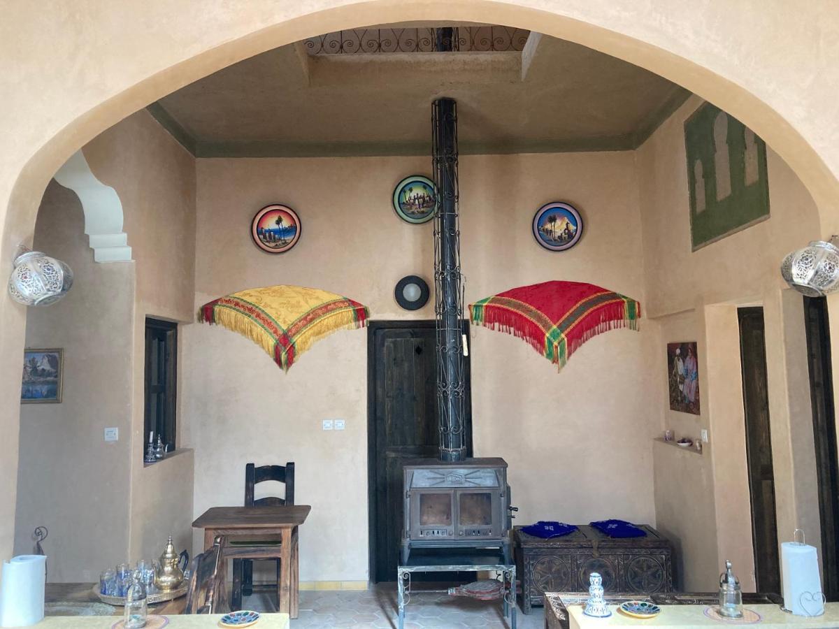 לינה וארוחת בוקר Aït Idaïr Les 4 Saisons Du Dades מראה חיצוני תמונה